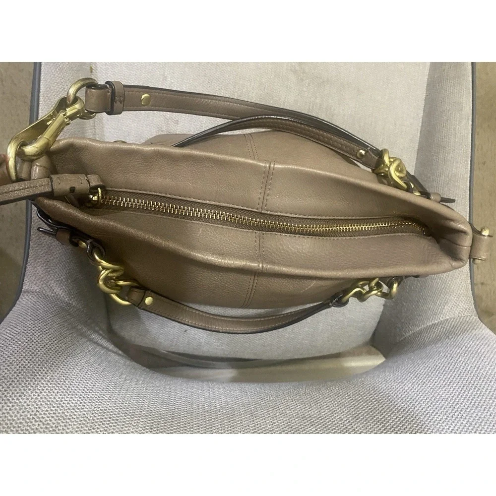 Vintage Coach Taupe Leather Handbag Shoulder Purse Pebbled Brown Satchel Womens